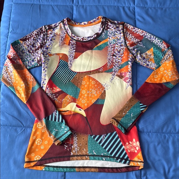 INKnBURN The Crane Long Sleeve Pullover Shirt with Thumbholes Sz Extra Small! - Picture 2 of 7